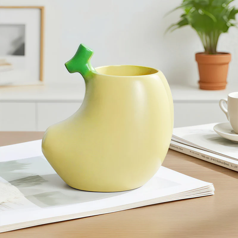Cute banana pen holder, desktop makeup brush storage ornament, decoration - Image 2
